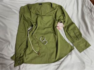 Chic Green Long Sleeve Top✨🍀💚