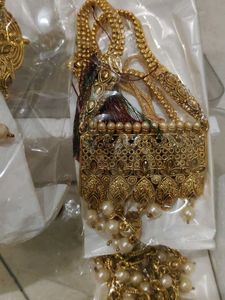 Exquisite Gold Tone Pearl bridal Jewellery Set