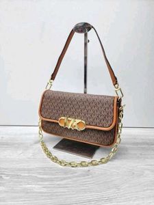 MICHAEL KORS PARKER SLING*  WD BOX