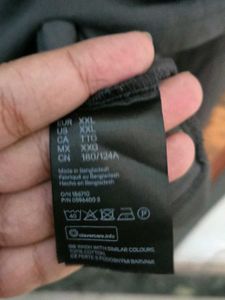 H&amp;M Solid Dark Grey Long-Sleeve Crewneck T-Shirt