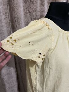 Cute Eyelet Detail Puff Sleeve Top