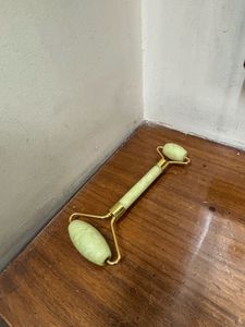 TNW Jade Roller