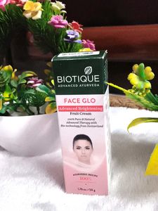 Biotique Face Glo Advance Brightening Fruit Cream