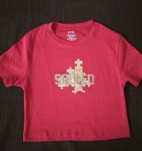 Red Puzzle Graphic Crop Top