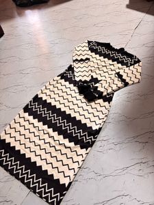 Chic Black &amp; Cream Zig Zag Midi Dress
