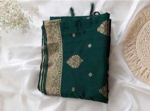 Elegant Emerald Green Banarasi Silk Saree