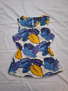 Tropical Leaf Print Sleeveless Top