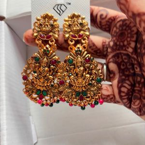 Anti-turnish Exquisite Antique Gold Tone Lakshmi E