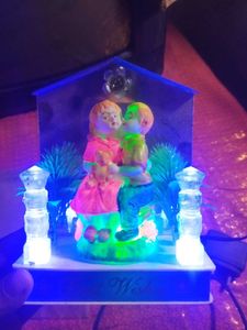 Romantic Couple Showpiece with Lights &amp; flower tiy