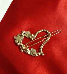 Sparkling Flower Hair Clips Set