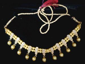 Elegant Pearl and Diamond Choker Necklace