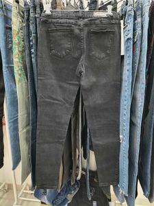 Stylish Gray Skinny Jeans