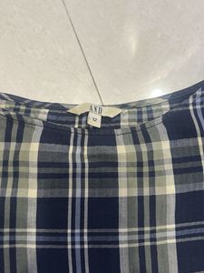 Classic Plaid Long-Sleeve Top