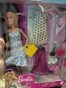 Barbie Doll with Fashion Accessories no coins