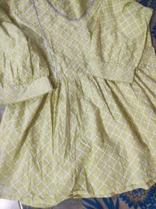 Cute Green Checkered Top