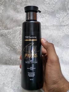 TRESemme Silk Press Shampoo