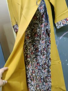 Beautiful Agrakha Pattern Kurti