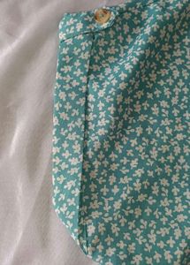 Floral crop shirt