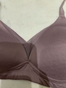 smooth and Comfortable Everyday Bra