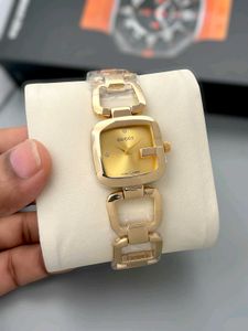 Gucci1st Ladies watch premium quality at sale