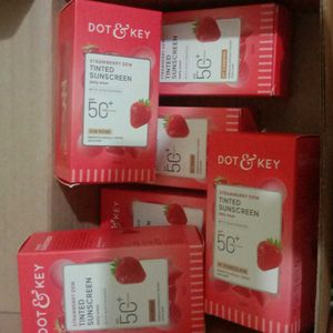 Dot &amp; Key Strawberry Dew Tinted Sunscreen SPF 50+