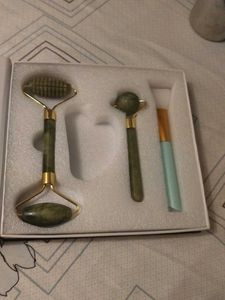 Jade Roller & Gua Sha Set