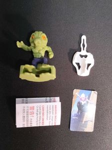 Kinderjoy lizard miniature figure collectible