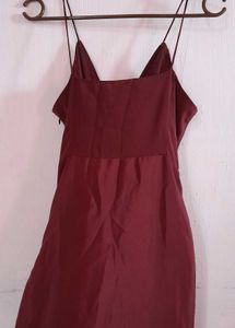 Elegant Maroon V-Neck Party Dress