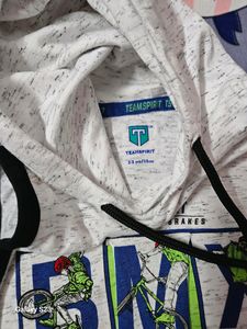 Sleevless Hoodie