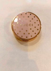 Gucci blush  intense plum 09