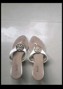 Inc.5 White Thong Sandals