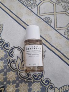 SKIN1004 Madagascar Centella Light Cleansing Oil