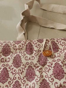 Stylish Printed Tote Bag