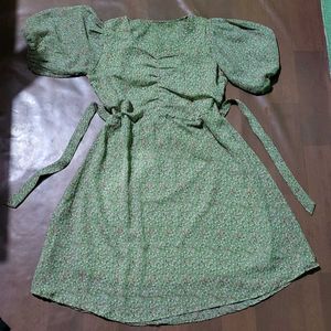Cute Green Floral Puff Sleeve Mini Dress