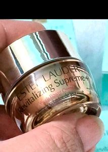 Estee Lauder Revitalizing Creme