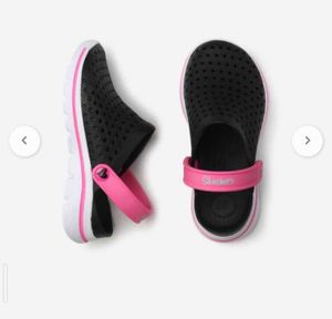 Skechers Black Pink Clogs never Used  uk1..