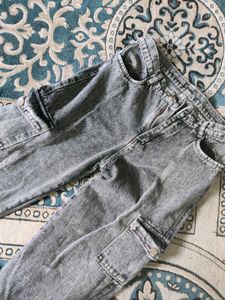 Trendy Black Wash Cargo Jeans
