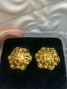 Gold Flower Earrings