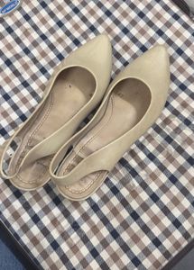 Elegant Beige Slingback Flats size40