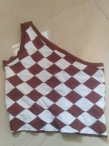 Argyle Pattern One Shoulder Crop Top