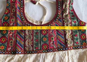 Elegant Off-White Kurta with Maroon Scarf