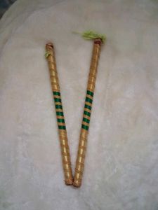 🟡 Decorative Dandiya Sticks