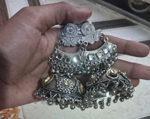Exquisite Jhumka Earrings Set 2 se