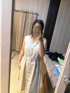Sleeveless Button-Up Midi Dress with Belt🩷