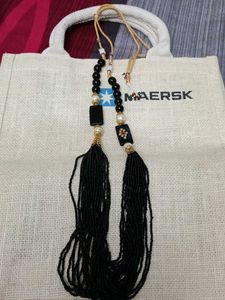 4 Neckchains and one pair earings