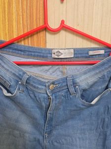 Light Wash Denim Jeans