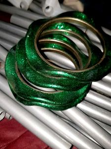 Sparkling Emerald Bangles