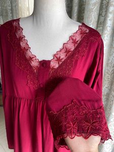 Size Upto XL Maroon Lace Trim Tunic Top