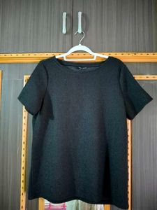 Black Short Sleeve Top