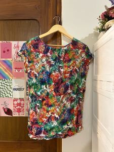 Vibrant Floral Print Casual Top